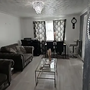 https://spacious-two-bedrooms.cambridgehotelsuk.com