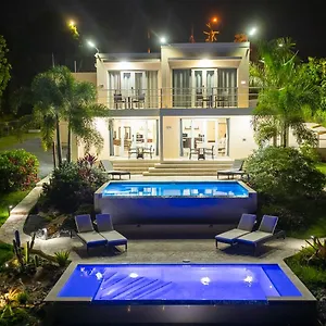 https://rincon-view-suites.top-hotels-puertorico.com
