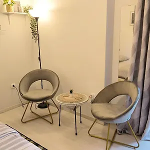 idea-studio-thessaloniki-self-check-in.hotels-of-thessaloniki.com/
